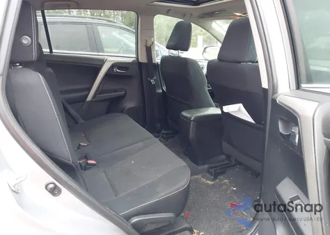 2016 Toyota Rav4 Xle z USA, uszkodzony, nr VIN 2T3RFREV5GW504113